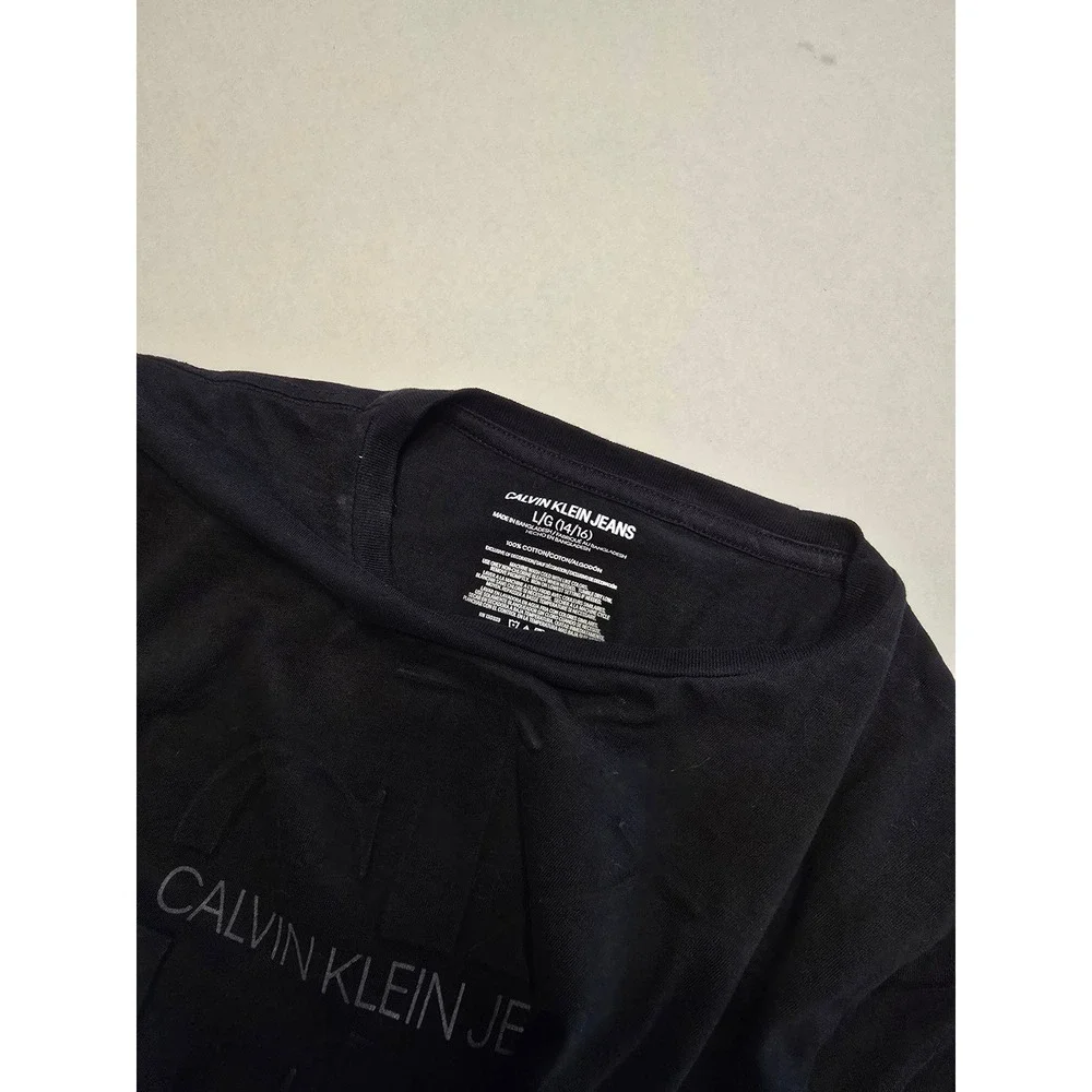 Calvin Klein Jeans T-Shirt Embossed Logo Short Sleeve‎ Top Kids Size L 14/16